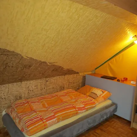 בית אירוח Haus Am Waldrand
